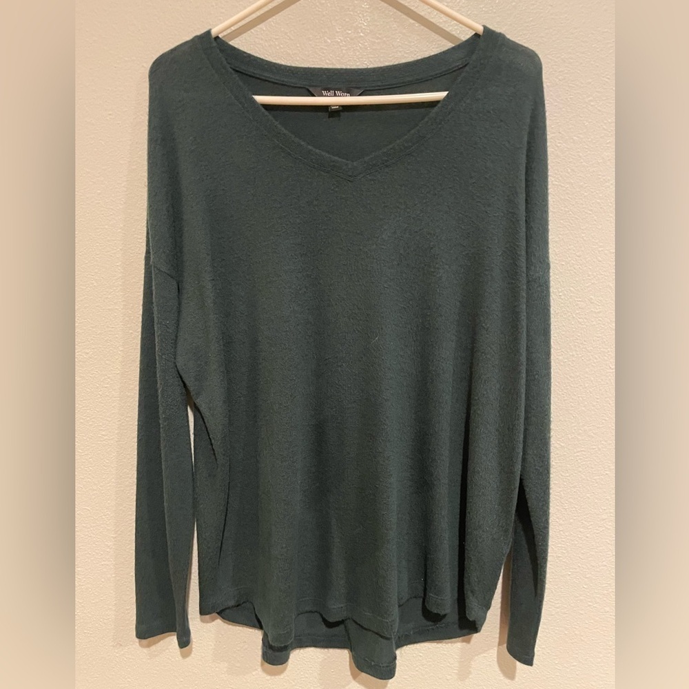 Well Worn Forest Green light weight knit Top